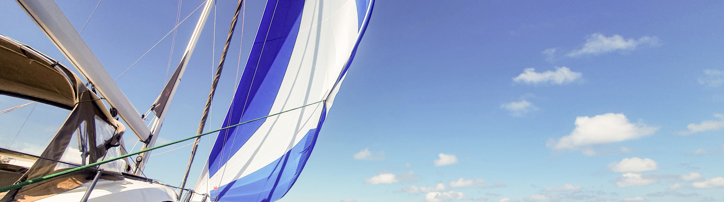 mit Code Zero, HELMSail yachting worldwide
