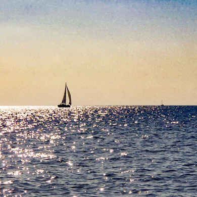 da kommt der Sahara Sand aus Süden, HELMSail yachting